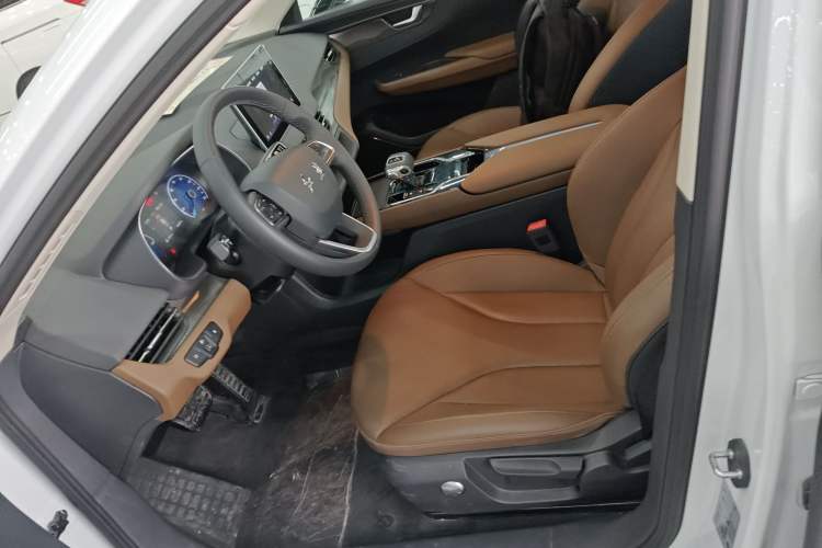 Used Hongqi E-QM5 2022 431 km Charge & Enjoy Edition