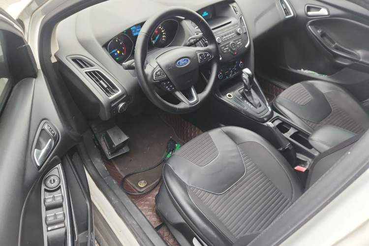 Used Ford Focus 2015 Sedan 1.6L Automatic Trend Model