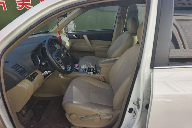 Used Toyota Highlander 2012 2.7L Two-Wheel Drive 7-Seater Elite Edition