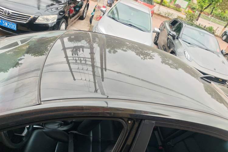 Used Honda Crider 2015 1.8L automatic comfort version Roof