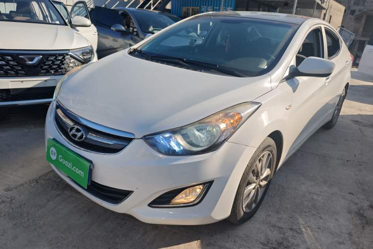 Used Hyundai Elantra (5th Generation / Langdong) 2015 1.6L Automatic Fashion Model