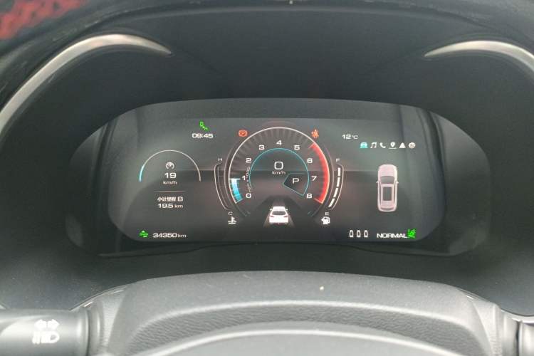 Used Wey VV6 2021 2.0T Two-Wheel Drive Smart Protection+
