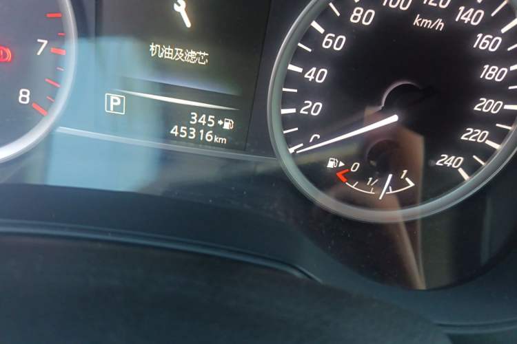 Used Nissan Tiida 2020 1.6L CVT Smart Enjoyment Edition Odometer Close Up