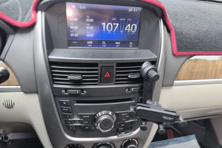 Used Buick Excelle 2015 1.5L Automatic Classic Model Audio And AC Panel