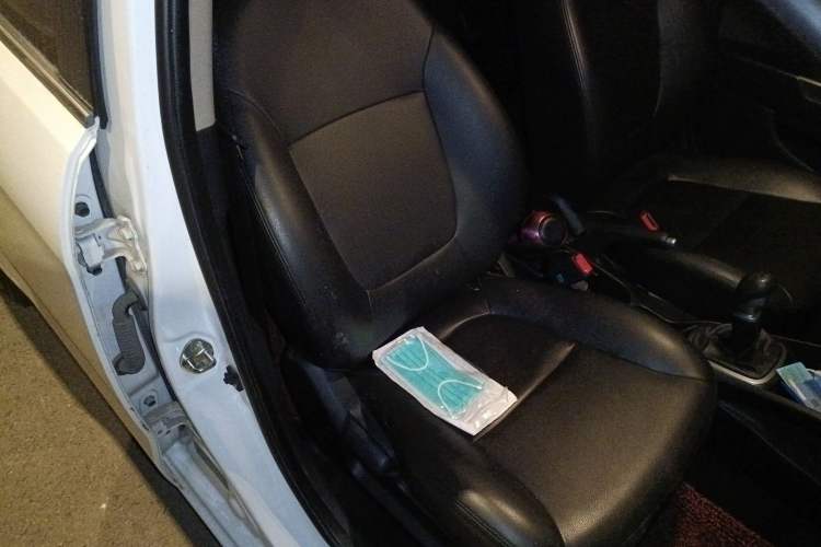 Used Kia K2 2015 Sedan 1.4L MT GLS