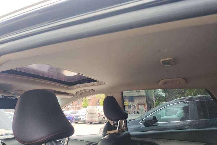 Used Baojun 560 2016 1.8L iAMT Luxury Model