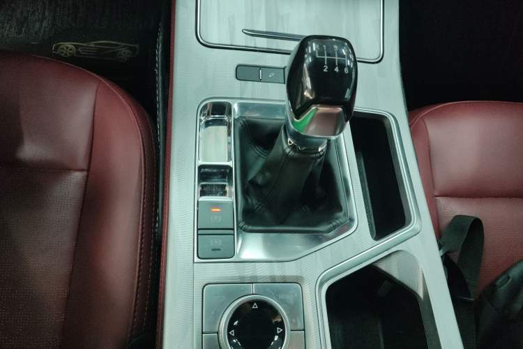 Used JETOUR X90 PLUS 2024 1.6TD Manual Yangfang PRO 5-Seater Gear Lever