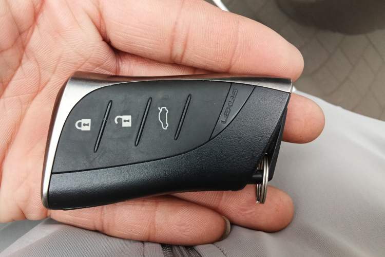 Used Lexus ES 2025 200 Premium Edition