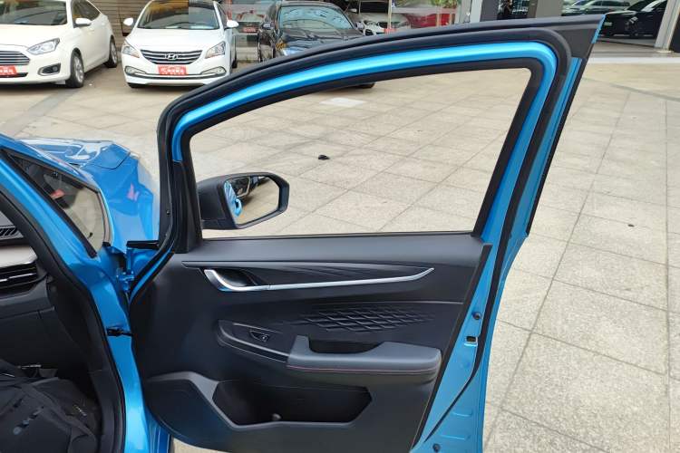 Used Geely Auto Vision X3 2021 PRO 1.5L CVT Deluxe Model