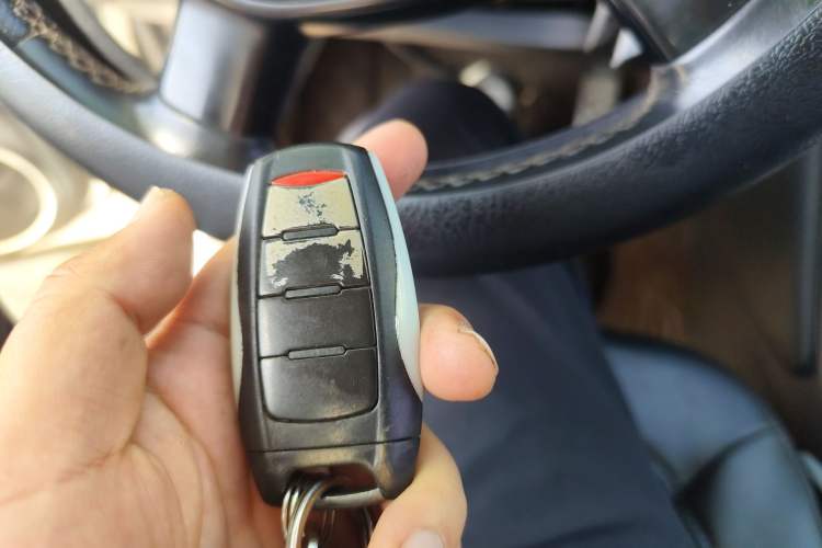 Used Haval H8 2017 2.0T Gasoline Two-Wheel Drive Enjoyment Version Vehicle Key