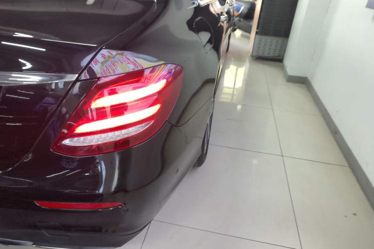 Used Mercedes-Benz E-Class 2019 E 200 L Sport Edition Right Rear Taillight