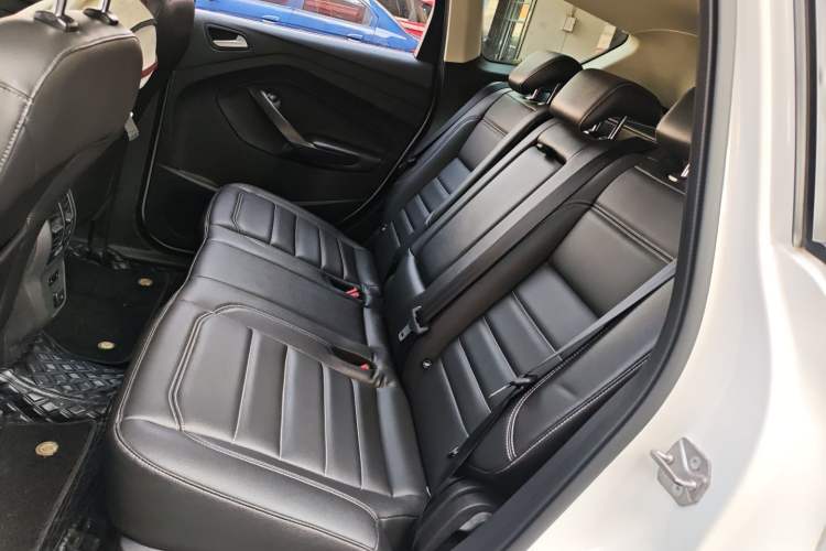 Used Ford Kuga 2019 EcoBoost 180 Two-Wheel-Drive Platinum Edition China VI Standard