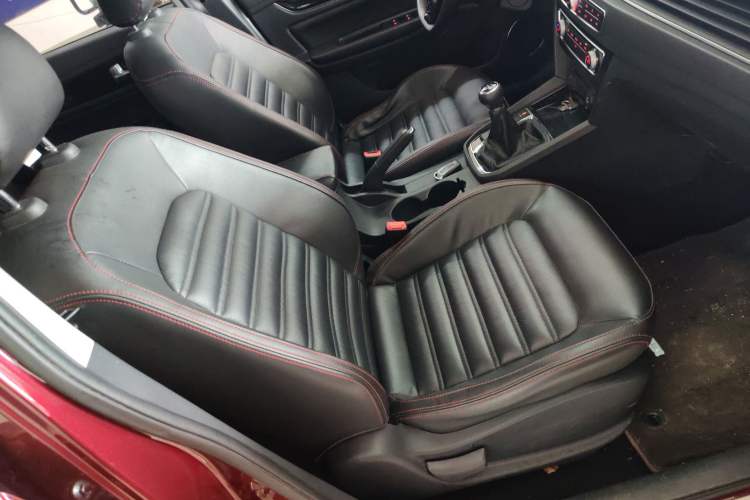 Used FORTHING Joyear S50 2017 1.5L Manual Luxury Model Right Front Seat