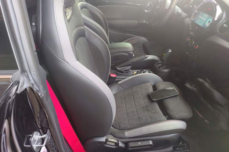 Used MINI JCW 2021 2.0T JOHN COOPER WORKS
