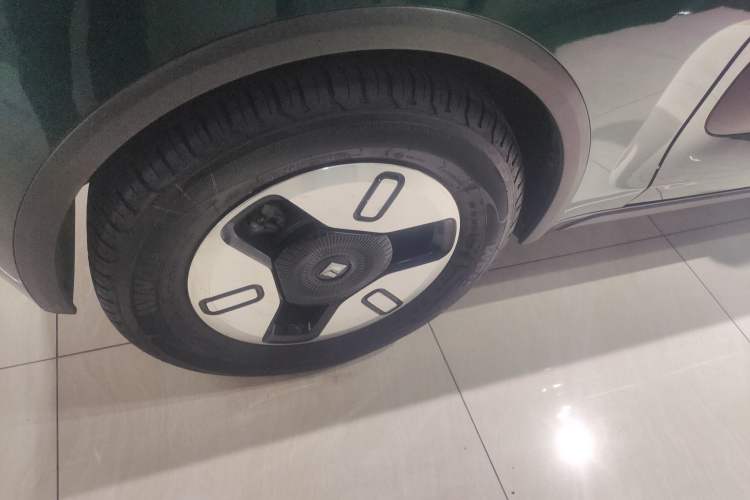 Used Baojun KiWi EV 2022 Designer Lite Edition Lithium Iron Phosphate Exterior 5