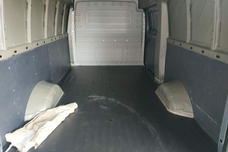 Used Wuling Yangguang 2024 300km Comfort Version with Sealed Windows 60kW
