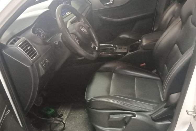 Used Dongfeng Fengon S560 2018 1.8L CVT Elite Model 5 Seats Left Front Seat