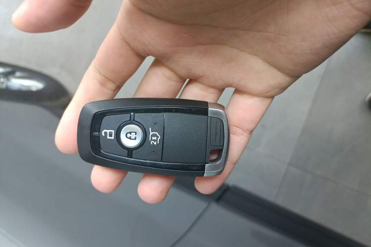 Used Ford Edge 2025 Escape L 2.0T EcoBoost Two-Wheel Drive 7-Seater Luxury Model