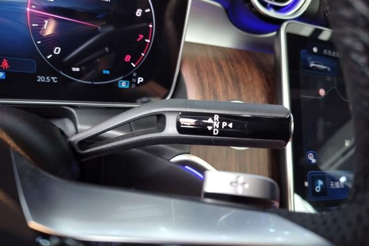 Used Mercedes-Benz GLC 2025 Refreshed GLC 300 L 4MATIC Dynamic Version 5 Seats