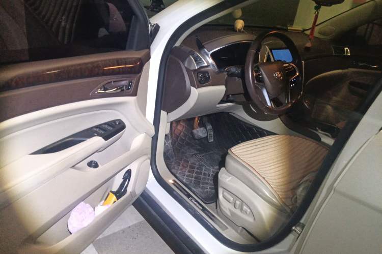 Used Cadillac SRX 2014 3.0L Leading Model Driver Seat