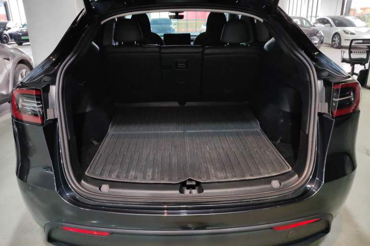 Used Tesla Model Y 2024 Rear-Wheel-Drive Version