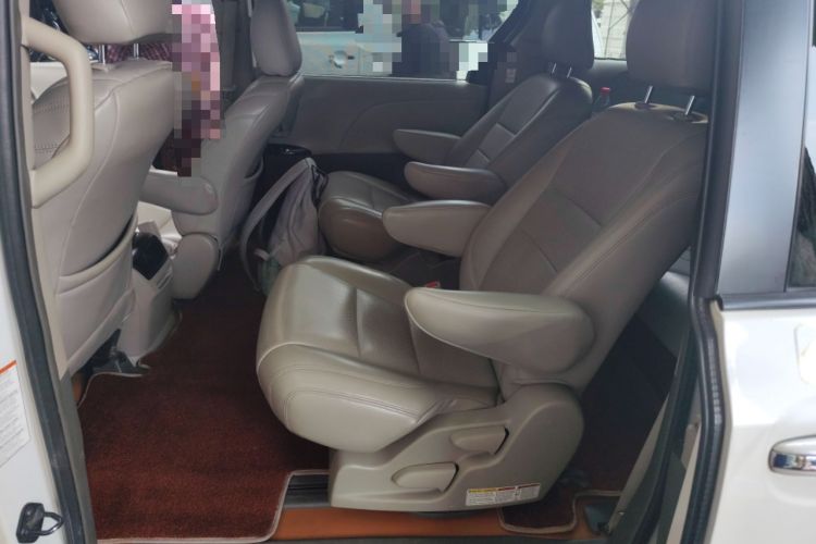 Used Toyota SIENNA 2015 3.5L 4WD LE Gasoline U.S. Specification