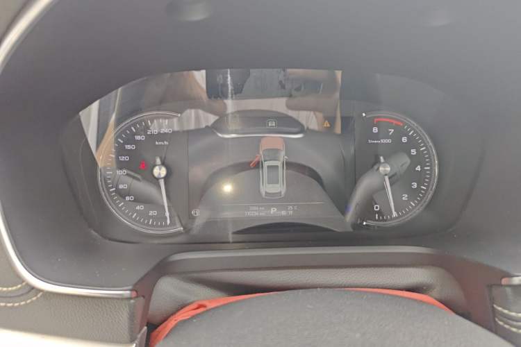 Used Roewe RX5 2018 20T Two-Wheel Drive Automatic Internet Smart Edition