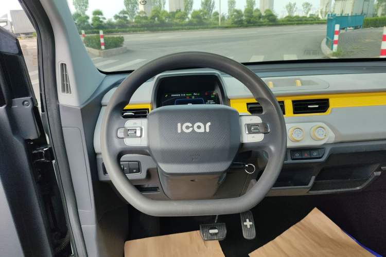 Used Chery QQ Ice Cream 2022 120km Conical Shape Lithium Iron Phosphate