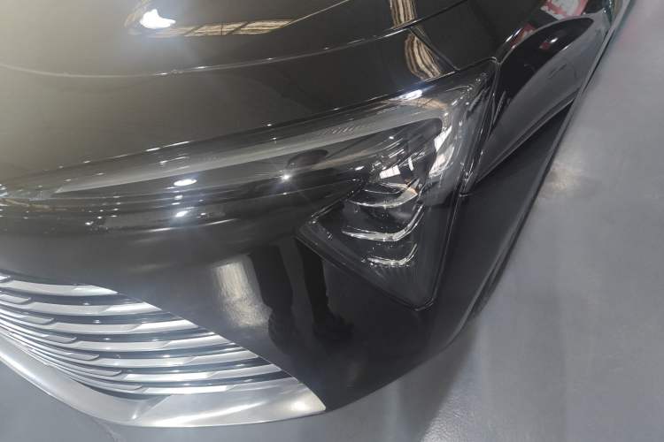 Used Buick LaCrosse 2025 28T Platinum Edition