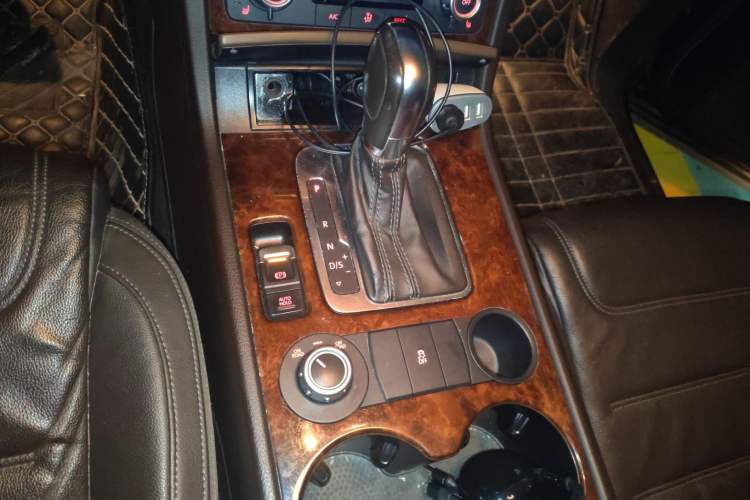 Used Volkswagen Touareg 2011 3.0 TSI Comfort Version