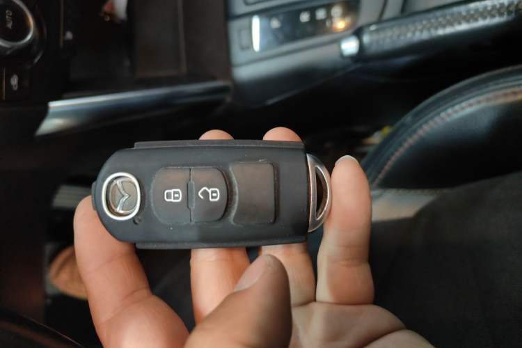 Used Mazda CX-5 2013 2.5L Automatic 4x4 Luxury Version Vehicle Key