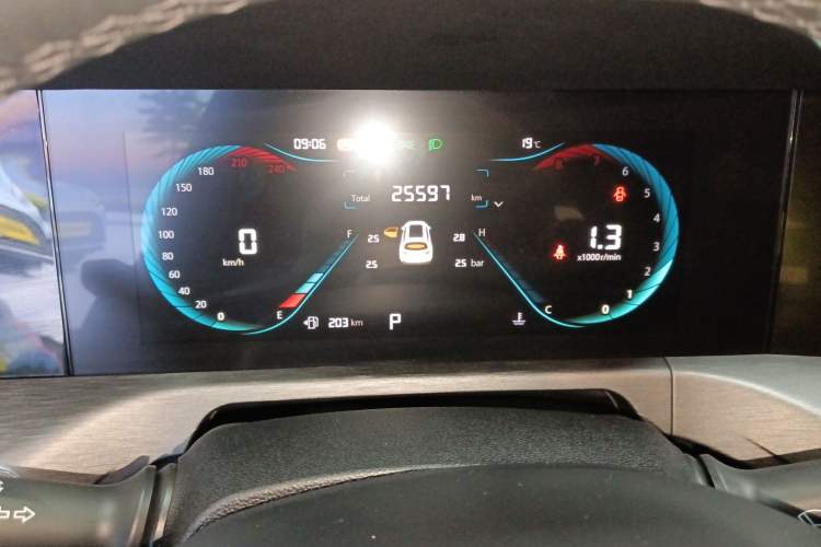 Used CHANGAN CS35PLUS 2021 Blue Whale NE 1.4T DCT Luxury Model
