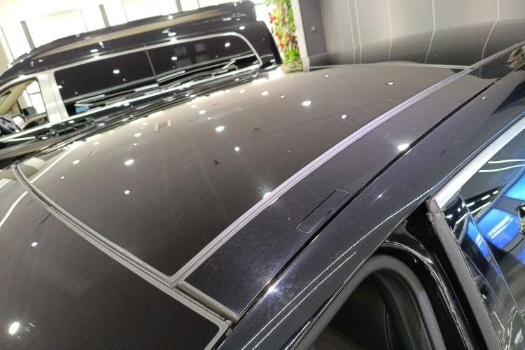 Used Mercedes-Benz R-Class 2014 R 320 4MATIC Business Model Roof