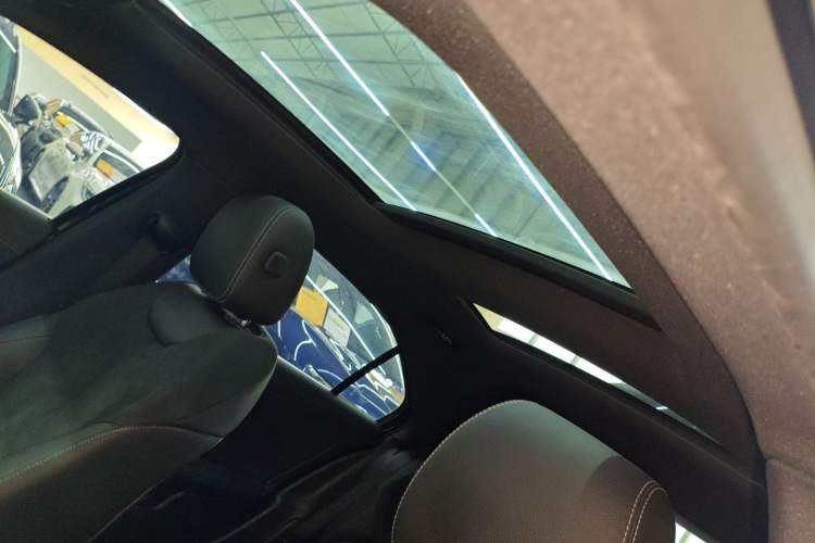 Used Mercedes-Benz A-Class 2020 Restyled A 200 L Sport Sedan Fashion Version Headliner