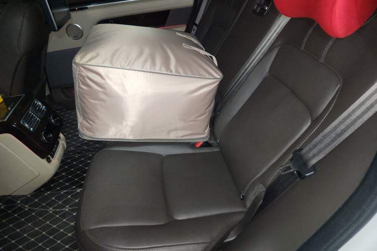 Used Land Rover Range 2021 3.0 L6 Century Extended Classic Edition Left Rear Seat