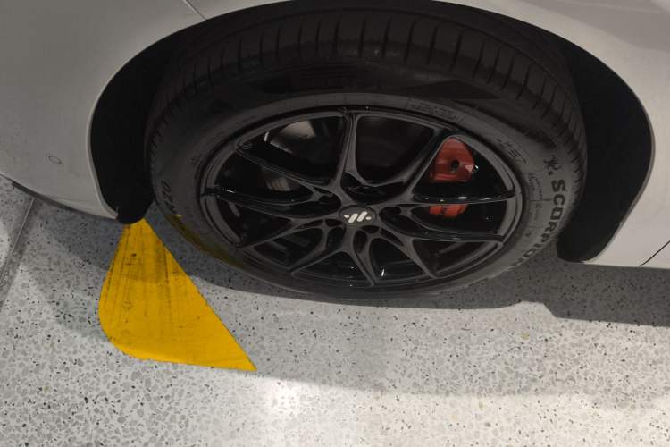 Used IM LS6 2026 Model Pure Electric Pro Max Exterior 4