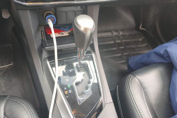 Used Toyota Corolla 2014 1.6L CVT GL Gear Lever