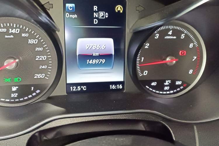 Used Mercedes-Benz C-Class 2015 C 200 L Sport Edition
