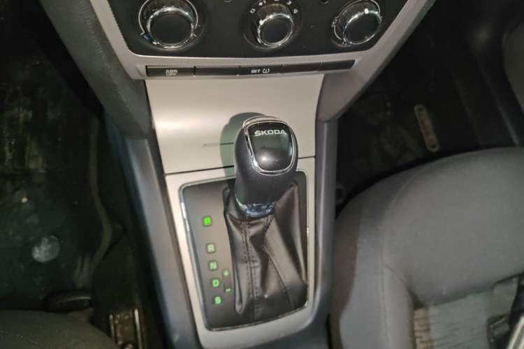 Used Skoda Octavia 2014 1.6L Automatic Yijie Edition