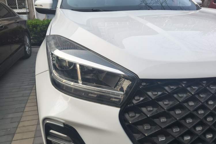 Used Chery Tiggo 5x 2022 Superhero Edition 1.5L CVT Luxury Model Right Front Headlight