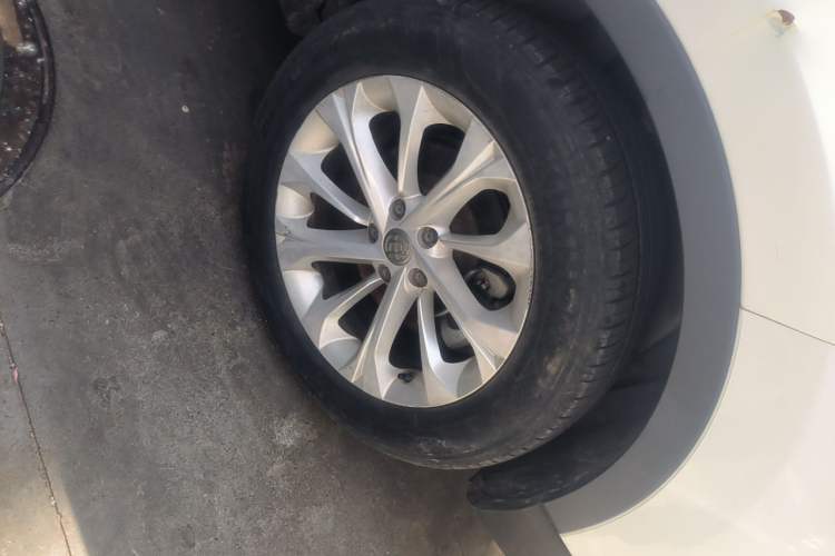 Used Brilliance V3 2016 1.5L Automatic Smart Version