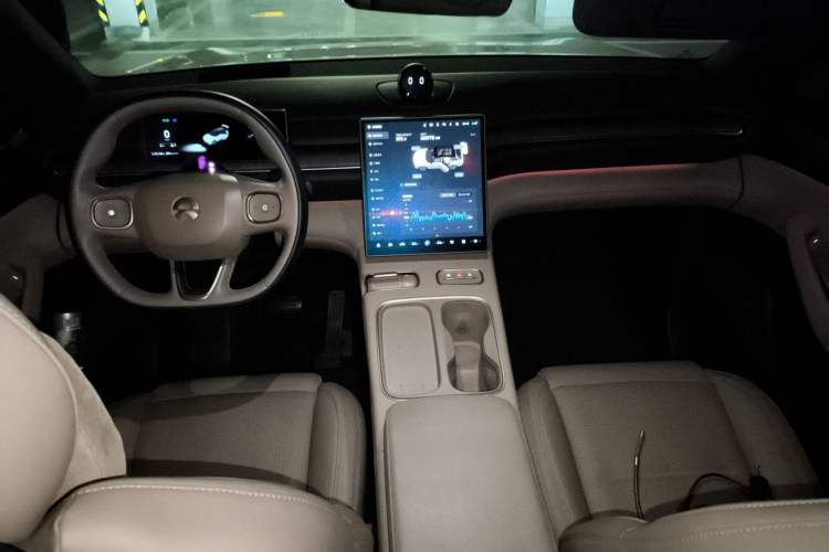 Used Nio ES6 2023 75 kWh
