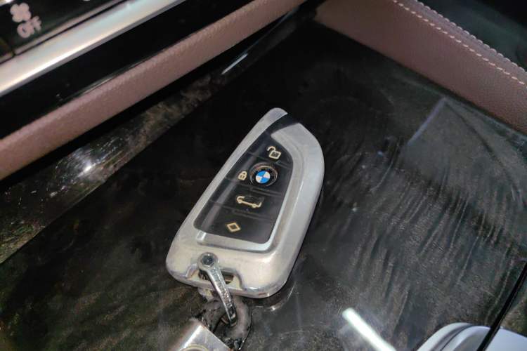 Used BMW 5 Series 2021 525Li Luxury Package