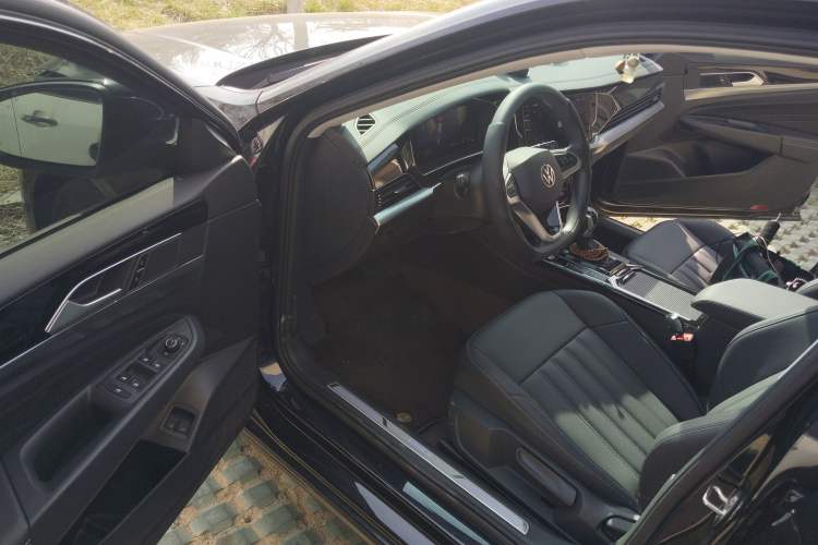 Used Volkswagen Passat New Energy 2025 430 PHEV Hybrid Business Edition
