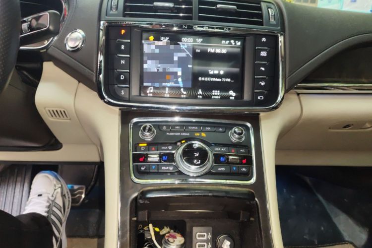 Used Lincoln Continental 2017 2.0T Two-Wheel Drive Prestige Edition
