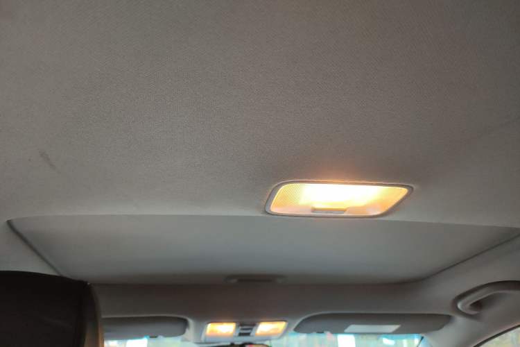 Used Kia K3 2016 1.6L Automatic GLS Headliner