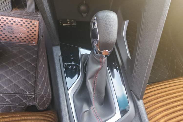 Used Chevrolet Orlando 2019 Redline 530T Automatic Enjoyment Version (5+2 Seating) China VI Gear Lever