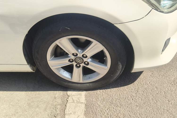 Used Toyota Reiz 2013 2.5S Elite Edition Right Front Wheel Hub