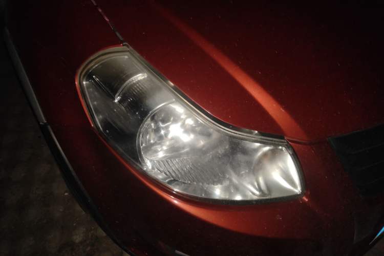 Used Suzuki SX4 2016 1.6L Manual Classic Edition Right Front Headlight