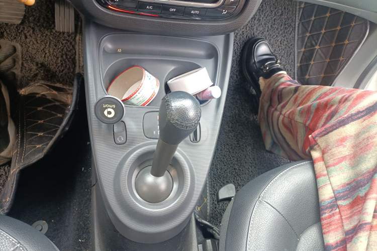 Used smart forfour 2016 0.9T 66 kW Pioneer Edition